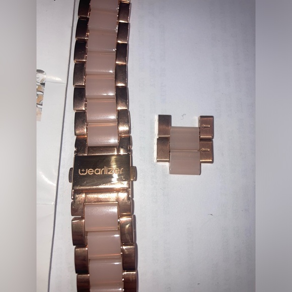 Wearlizer Rose Gold Band for Apple Watch Series 3 - Picture 3 of 3
